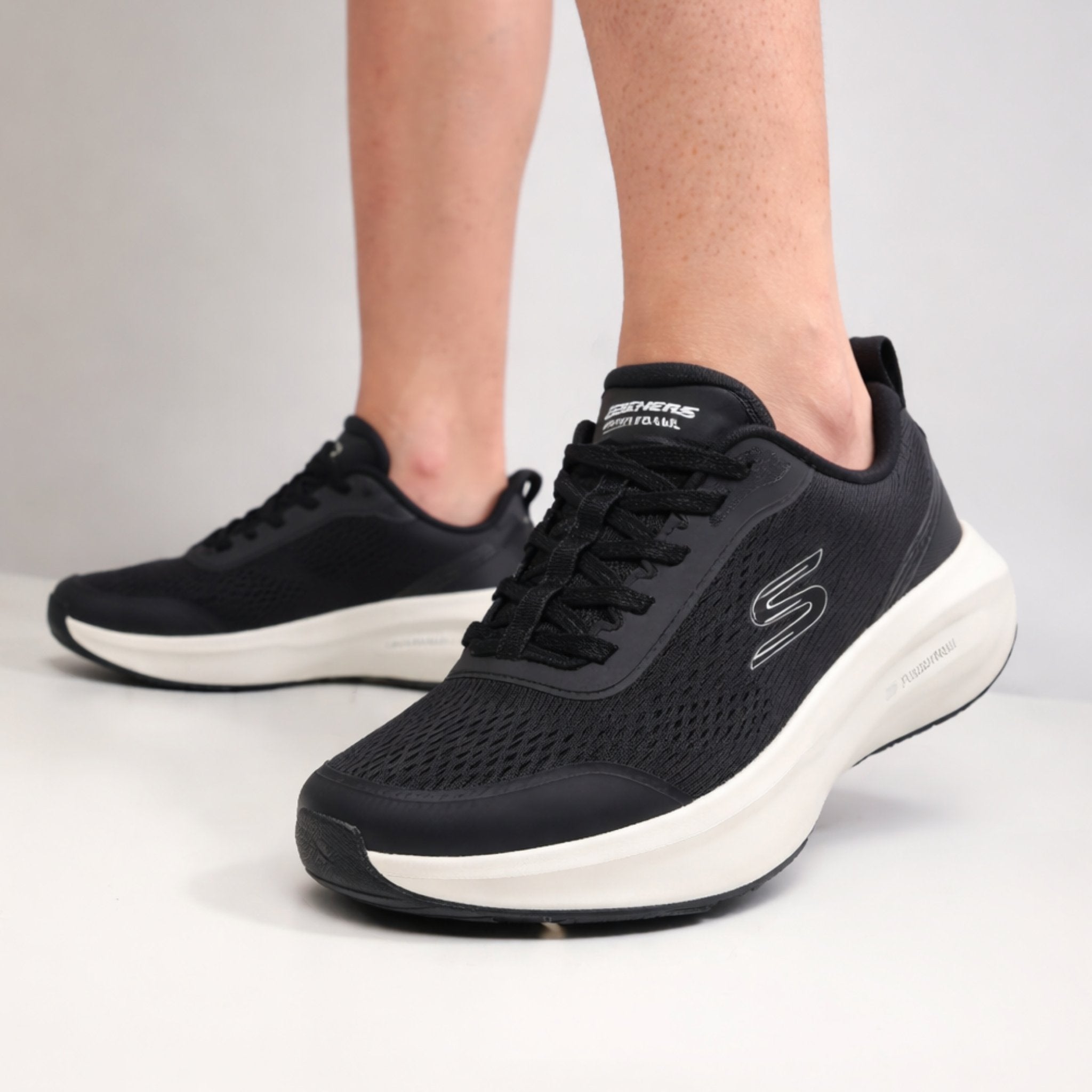 SKECHERS MUJER PLUSH FOAM