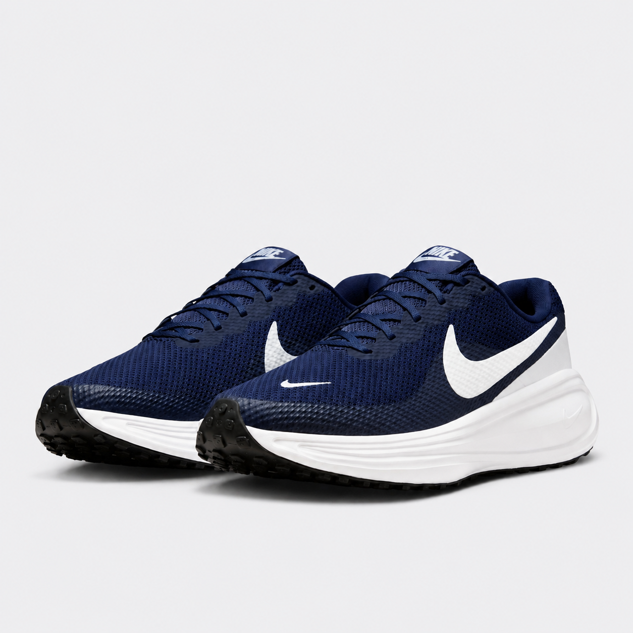NIKE HOMBRE REVOLUTION 8