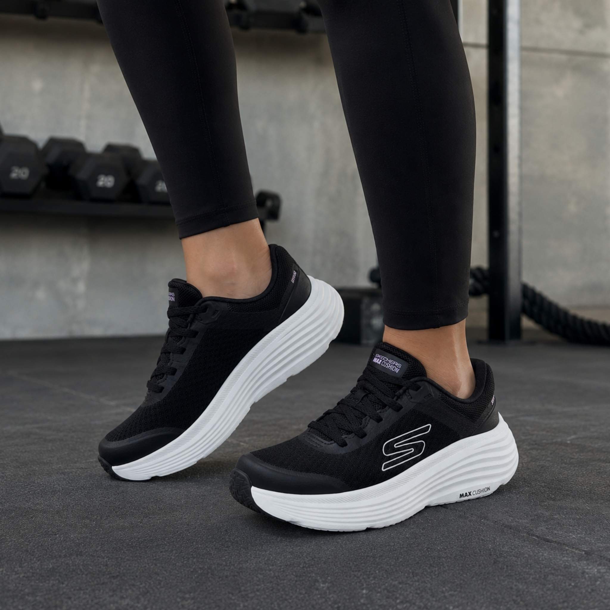 SKECHERS MUJER MAX CUSHIONING ENDEAVOUR
