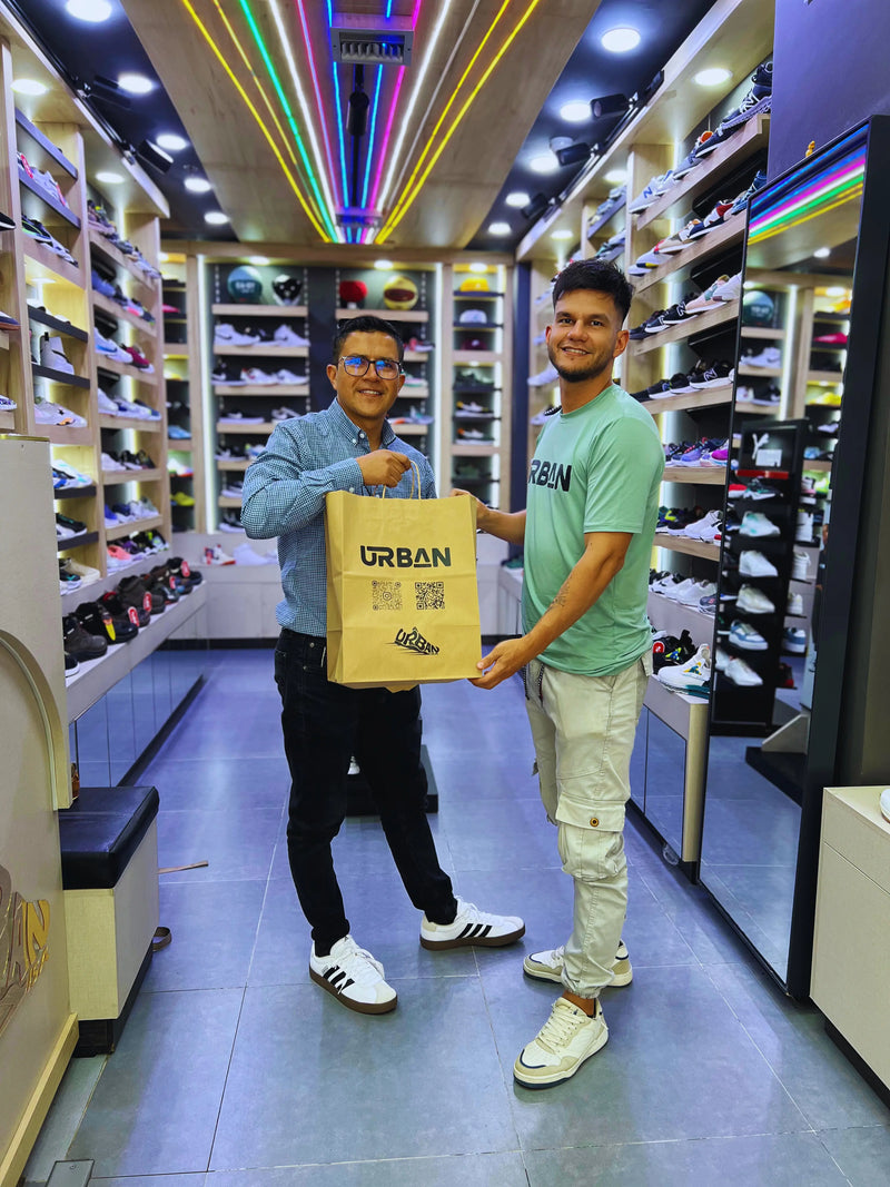 Andrés Felipe Molina (38 años)